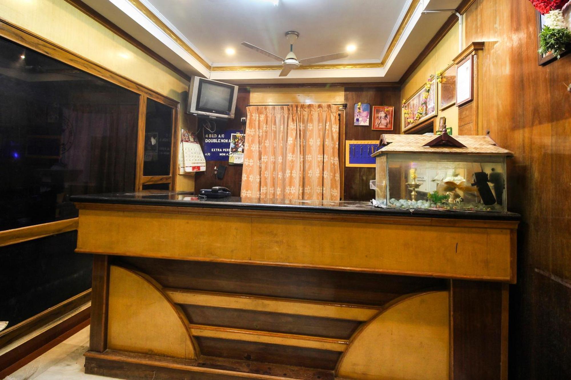 Hotel Spot On Jayalakshmi Residency Non Ac à Kovilpatti Extérieur photo