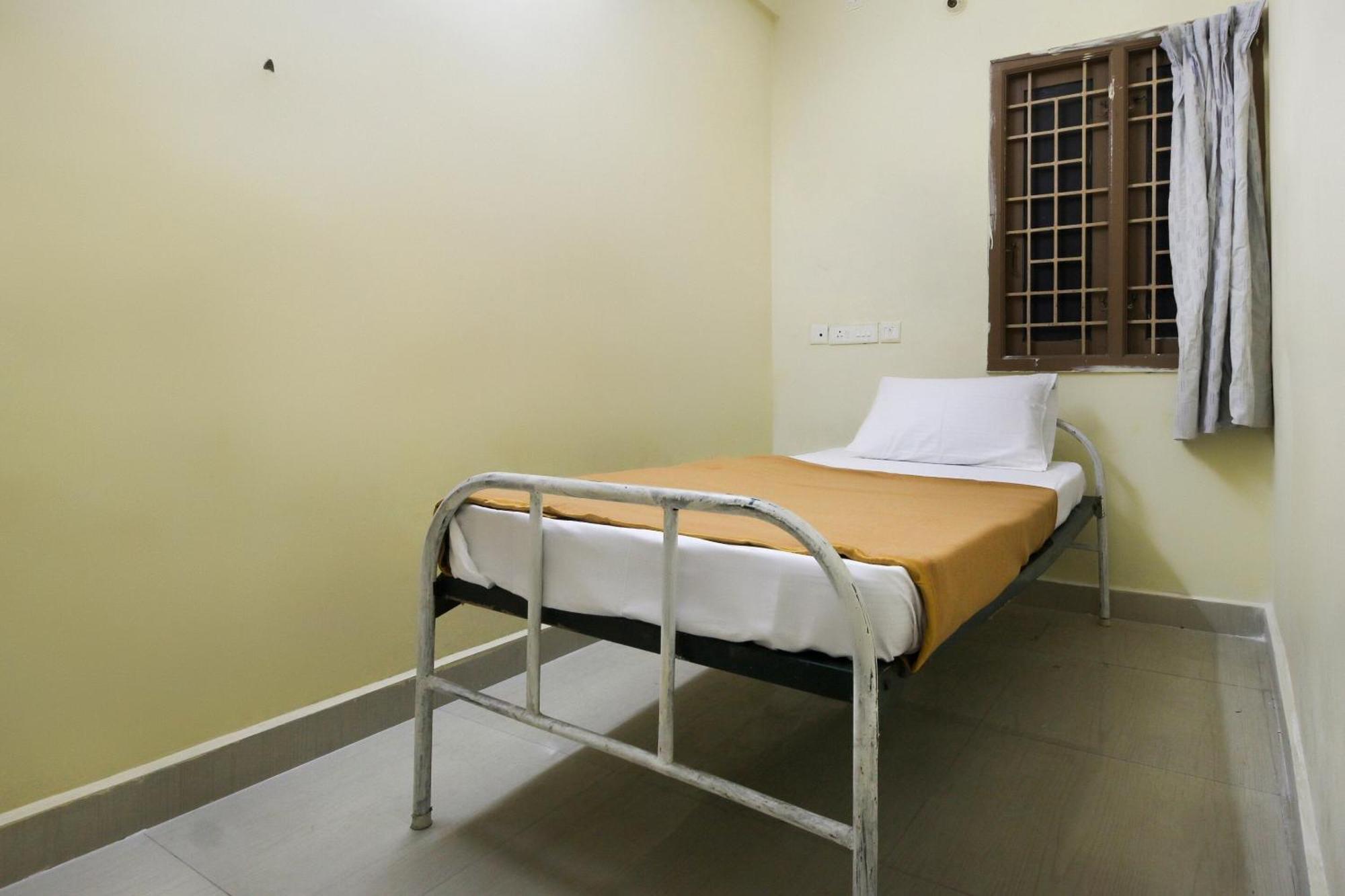 Hotel Spot On Jayalakshmi Residency Non Ac à Kovilpatti Extérieur photo
