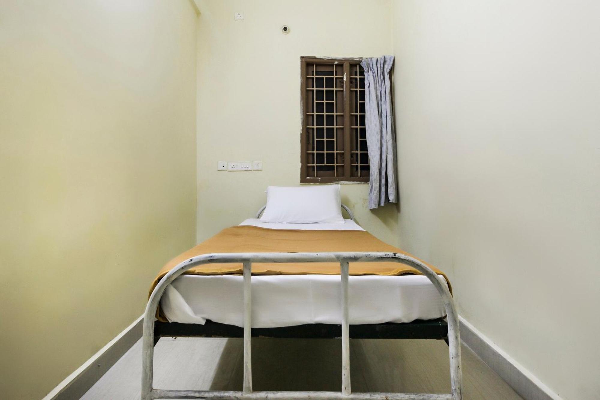 Hotel Spot On Jayalakshmi Residency Non Ac à Kovilpatti Extérieur photo